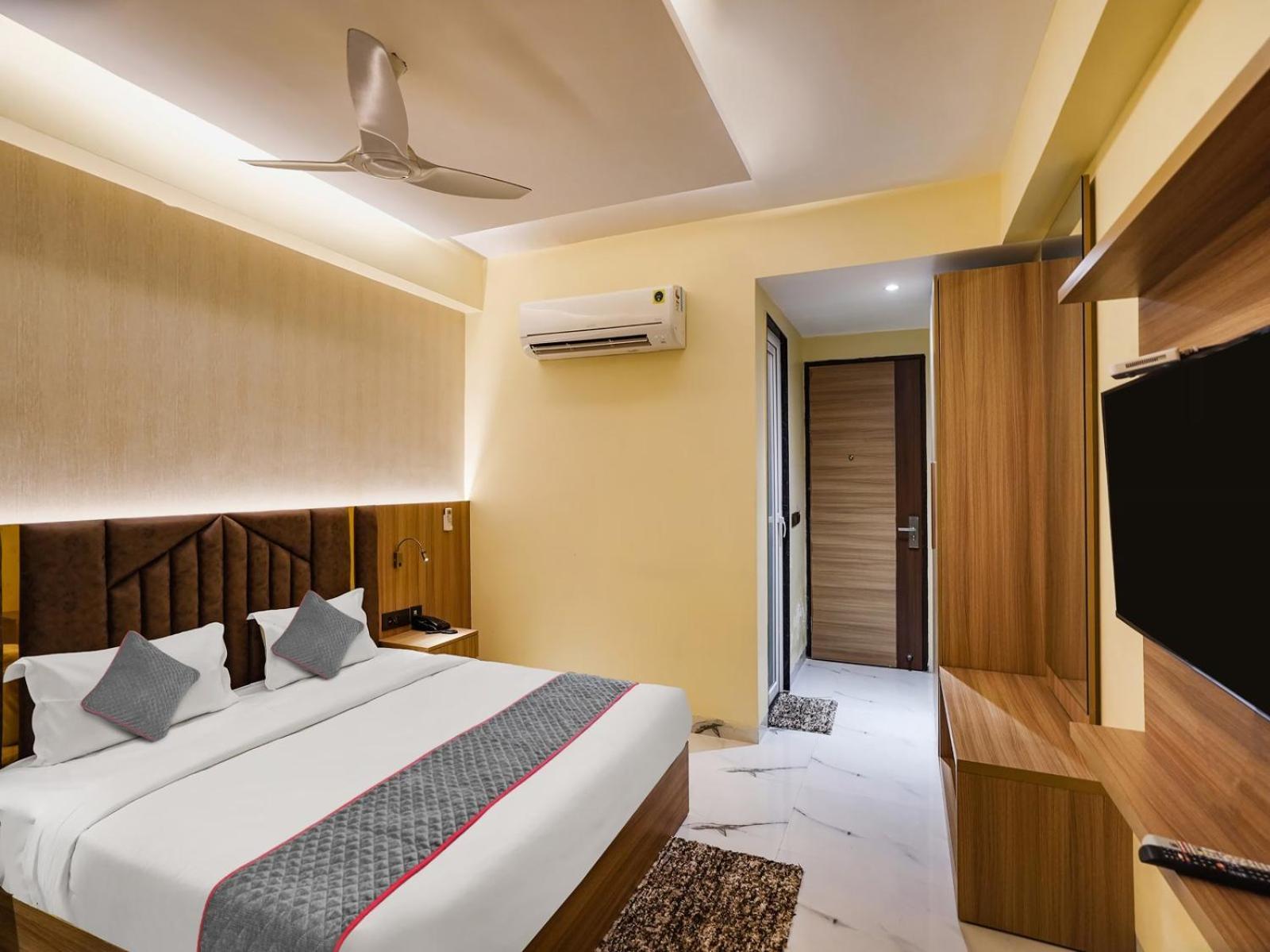 Ivy Plaza Near Delhi Airport New Delhi